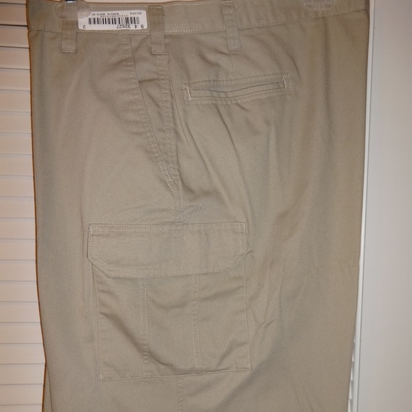4 prs. Cintas Men's Cargo Shorts - Picture 1 of 8